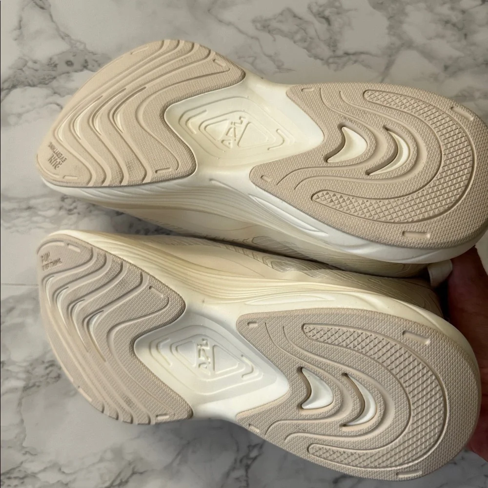 APL streamline sneakers 6.5 off white - Picture 5 of 6